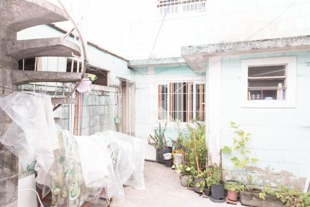 Casa à venda com 550m², 4 quartos e 5 vagasArea e Serviço da Casa 1