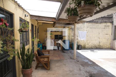 Casa à venda com 550m², 4 quartos e 5 vagasÁrea de Serviço casa 2