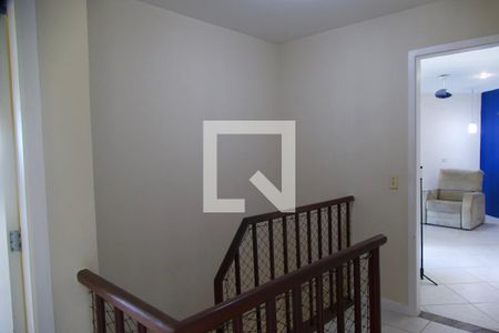 Apartamento à venda com 198m², 3 quartos e 2 vagas2 piso acesso