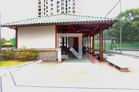 Apartamento à venda com 198m², 3 quartos e 2 vagasÁrea Comum - Playground