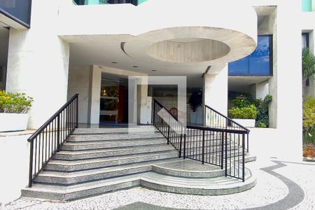 Apartamento à venda com 198m², 3 quartos e 2 vagasFachada 