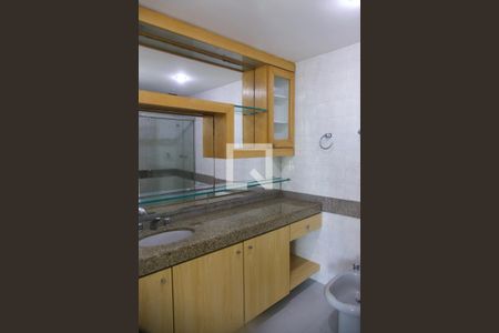 Apartamento à venda com 198m², 3 quartos e 2 vagasSuíte 1 banheiro