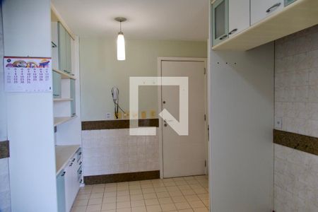 Apartamento à venda com 198m², 3 quartos e 2 vagasCozinha
