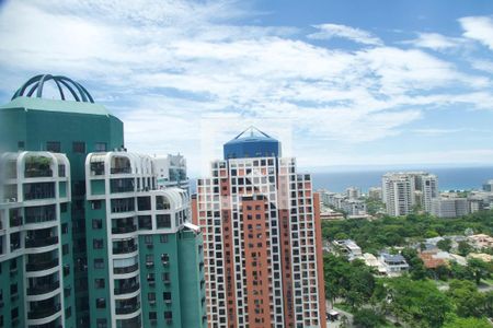 Apartamento à venda com 198m², 3 quartos e 2 vagasSuíte 2