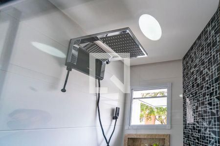 Apartamento à venda com 70m², 2 quartos e 2 vagas Apartamento à venda com 70m², 2 quartos e 2 vagasChuveiro