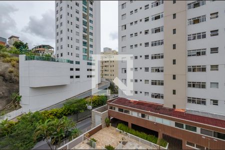 Apartamento para alugar com 160m², 4 quartos e 3 vagas Apartamento para alugar com 160m², 4 quartos e 3 vagasVaranda