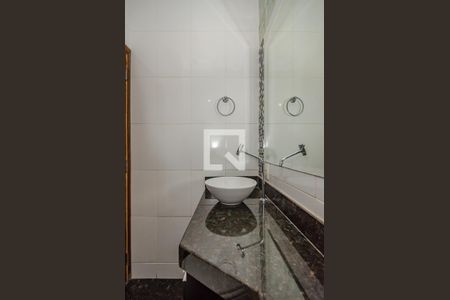 Apartamento para alugar com 160m², 4 quartos e 3 vagas Apartamento para alugar com 160m², 4 quartos e 3 vagasLavabo