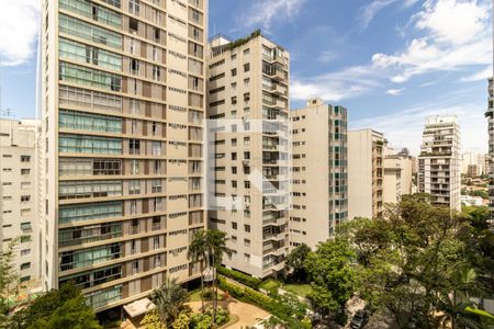 Vista da Sala de apartamento à venda com 3 quartos, 260m² em Higienópolis, São Paulo