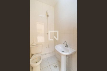 Casa à venda com 253m², 2 quartos e 2 vagas Casa à venda com 253m², 2 quartos e 2 vagasBanheiro de serviço