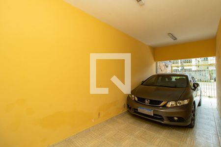 Casa à venda com 253m², 2 quartos e 2 vagas Casa à venda com 253m², 2 quartos e 2 vagasGaragem