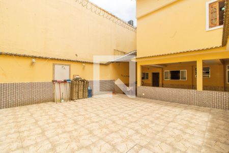 Casa à venda com 253m², 2 quartos e 2 vagas Casa à venda com 253m², 2 quartos e 2 vagasQuintal Fundos