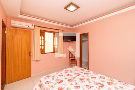 Casa à venda com 253m², 2 quartos e 2 vagas Casa à venda com 253m², 2 quartos e 2 vagasSuíte