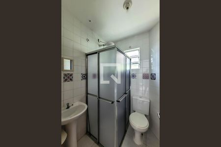 Banheiro de kitnet/studio para alugar com 1 quarto, 45m² em Vila Brasilina, São Paulo