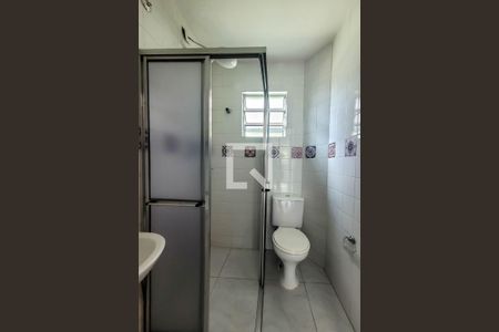 Banheiro de kitnet/studio para alugar com 1 quarto, 45m² em Vila Brasilina, São Paulo
