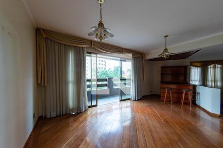 Sala de apartamento para alugar com 3 quartos, 215m² em Jardim Avelino, São Paulo