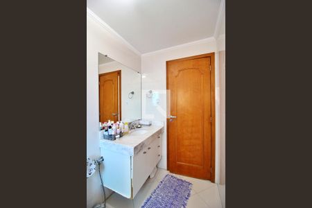 Casa à venda com 225m², 3 quartos e 6 vagasBanheiro da Suíte 1