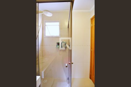 Casa à venda com 225m², 3 quartos e 6 vagasBanheiro da Suíte 2