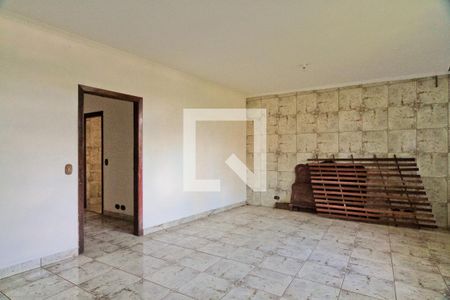 Sala de casa à venda com 4 quartos, 200m² em Vila Santa Delfina, São Paulo