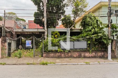 Casa à venda com 200m², 4 quartos e 5 vagasFachada