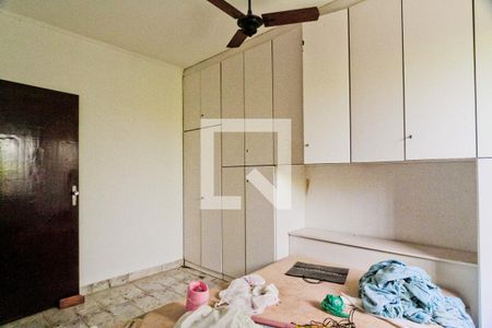 Quarto 2 de casa à venda com 4 quartos, 200m² em Vila Santa Delfina, São Paulo
