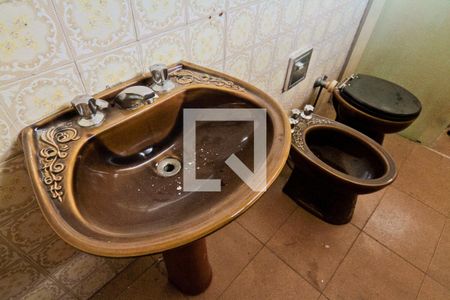 Casa à venda com 200m², 4 quartos e 5 vagasBanheiro da Suíte