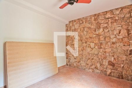 Casa à venda com 200m², 4 quartos e 5 vagasSuíte