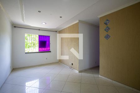 Sala de apartamento para alugar com 2 quartos, 65m² em Pião, São Gonçalo