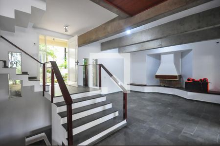 Sala de casa à venda com 3 quartos, 700m² em Vila Suzana, São Paulo