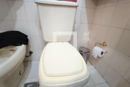 Apartamento à venda com 139m², 3 quartos e 3 vagasBanheiro suíte 