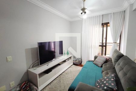 Sala de estar  de apartamento à venda com 3 quartos, 139m² em Cambuí, Campinas