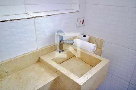 Casa à venda com 650m², 4 quartos e 3 vagasBanheiro da Suíte 1