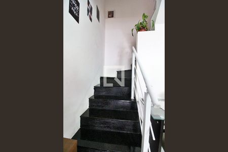Escada de casa à venda com 2 quartos, 90m² em Vila Camilopolis, Santo André