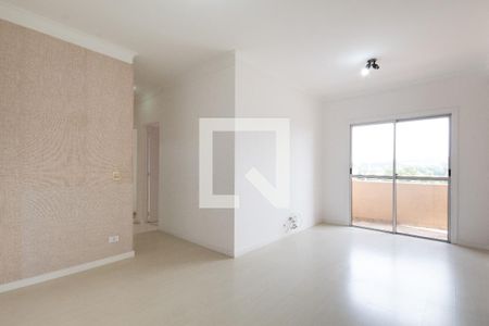 Sala de apartamento para alugar com 3 quartos, 75m² em Quitaúna, Osasco