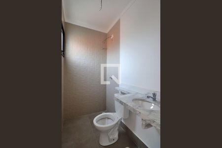 Casa para alugar com 72m², 2 quartos e 2 vagasBanheiro Social