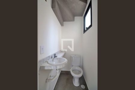 Casa para alugar com 72m², 2 quartos e 2 vagasLavabo