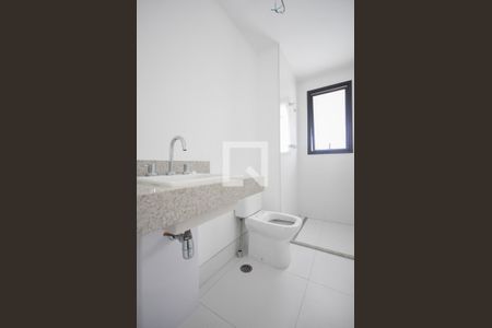 Apartamento à venda com 230m², 4 quartos e 4 vagasBanheiro suíte 1