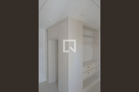 Apartamento à venda com 126m², 2 quartos e 2 vagas Apartamento à venda com 126m², 2 quartos e 2 vagasCozinha