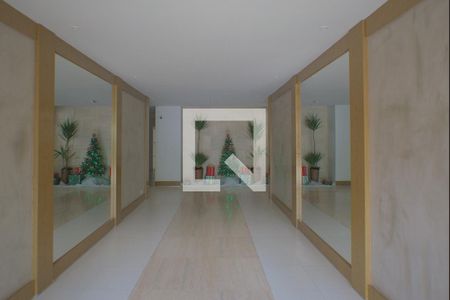 Apartamento à venda com 126m², 2 quartos e 2 vagas Apartamento à venda com 126m², 2 quartos e 2 vagasArea comum - Hall de entrada