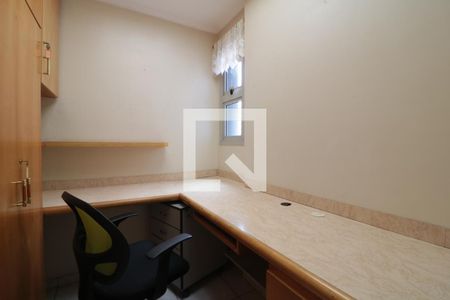 Apartamento à venda com 78m², 2 quartos e 2 vagasEscritório