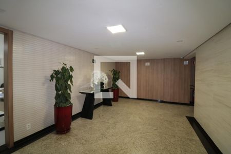 Apartamento à venda com 78m², 2 quartos e 2 vagasHall social