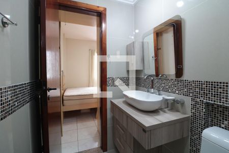 Apartamento à venda com 78m², 2 quartos e 2 vagasBanheiro da Suite