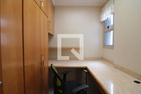 Apartamento à venda com 78m², 2 quartos e 2 vagasEscritório