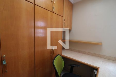 Apartamento à venda com 78m², 2 quartos e 2 vagasEscritório