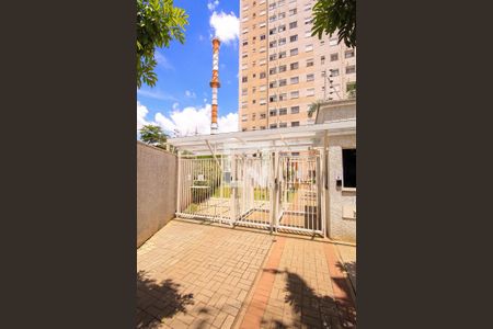Apartamento para alugar com 43m², 2 quartos e 1 vaga Apartamento para alugar com 43m², 2 quartos e 1 vagaFachada