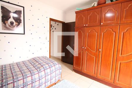 Casa à venda com 170m², 3 quartos e 2 vagasQuarto