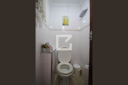 Casa à venda com 170m², 3 quartos e 2 vagasBanheiro 1