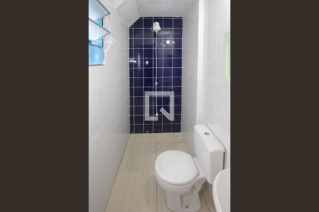 Banheiro de casa para alugar com 1 quarto, 46m² em Vila Santa Clara, São Paulo
