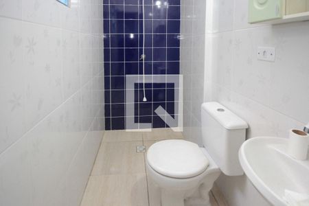 Banheiro de casa para alugar com 1 quarto, 46m² em Vila Santa Clara, São Paulo