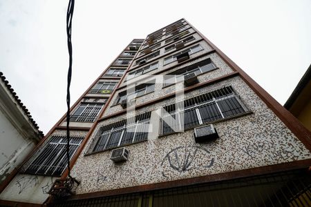 Apartamento para alugar com 75m², 2 quartos e sem vaga Apartamento para alugar com 75m², 2 quartos e sem vagaFachada