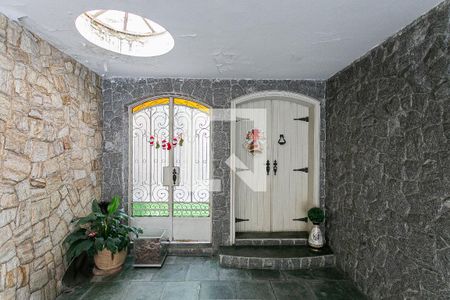 Casa à venda com 250m², 3 quartos e 4 vagas Casa à venda com 250m², 3 quartos e 4 vagasGaragem